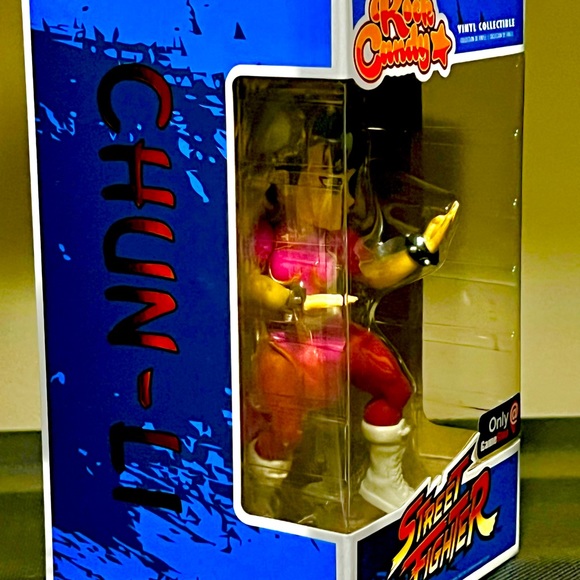 Chun-Li (Pink) - Street Fighter - Picture 2 of 3